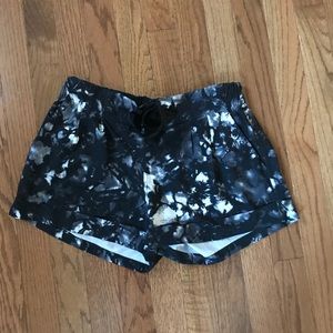 Lululemon shorts!